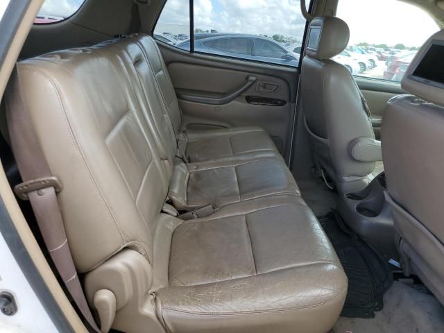 2004 Toyota Sequoia SR5