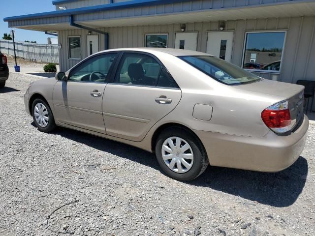 2005 Toyota Camry LE