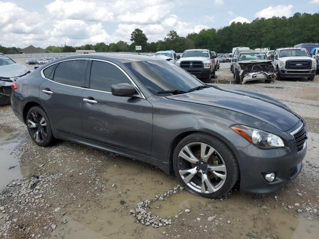 2013 Infiniti M56 X