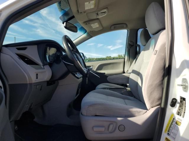 2015 Toyota Sienna LE