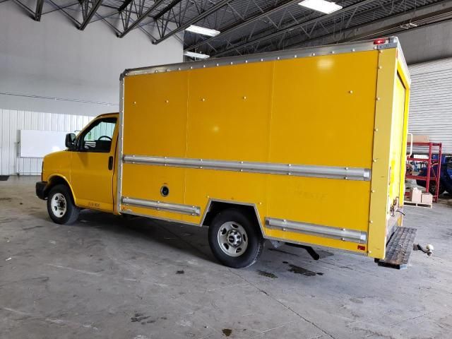 2011 GMC Savana Cutaway G3500