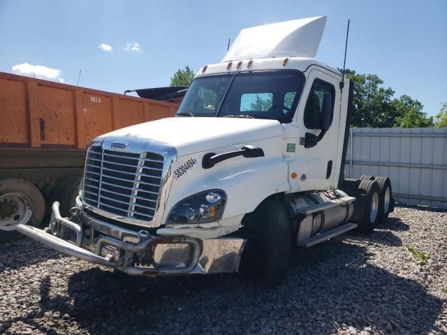 2019 Freightliner Cascadia 125