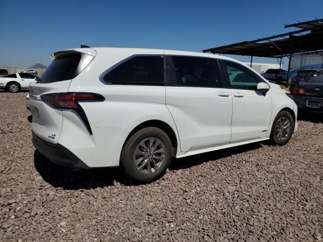 2021 Toyota Sienna LE