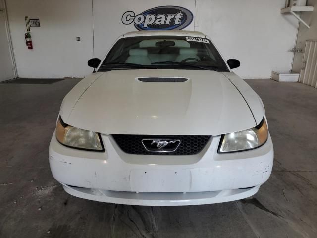 2000 Ford Mustang GT