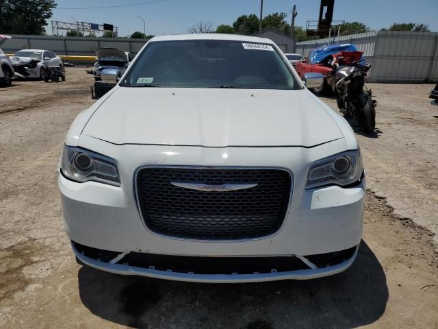 2016 Chrysler 300C