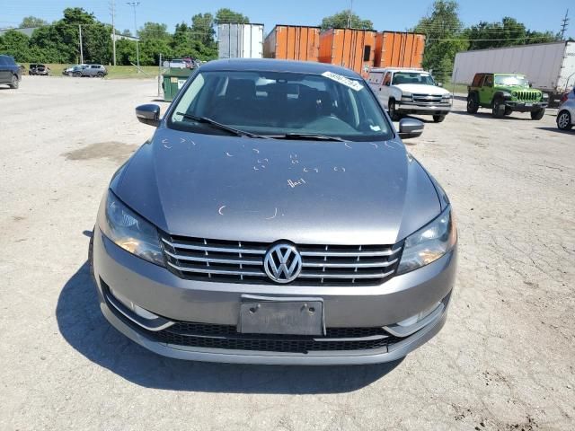 2013 Volkswagen Passat SE