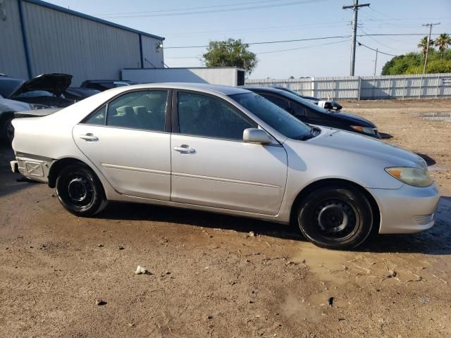 2005 Toyota Camry LE