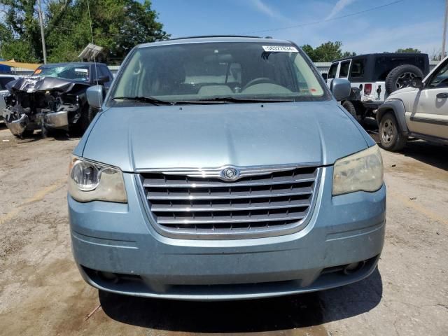 2008 Chrysler Town & Country Touring