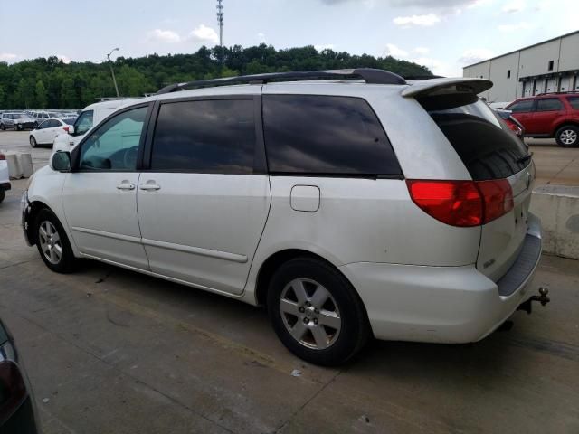 2009 Toyota Sienna XLE