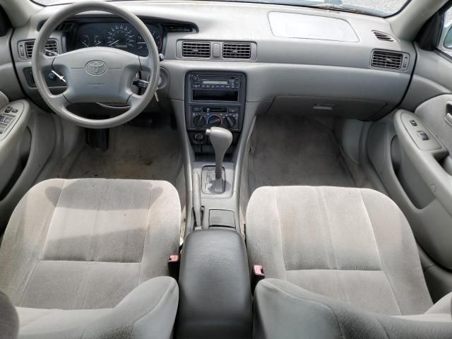 1999 Toyota Camry LE