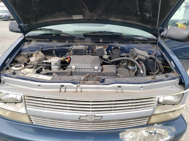 2000 Chevrolet Astro