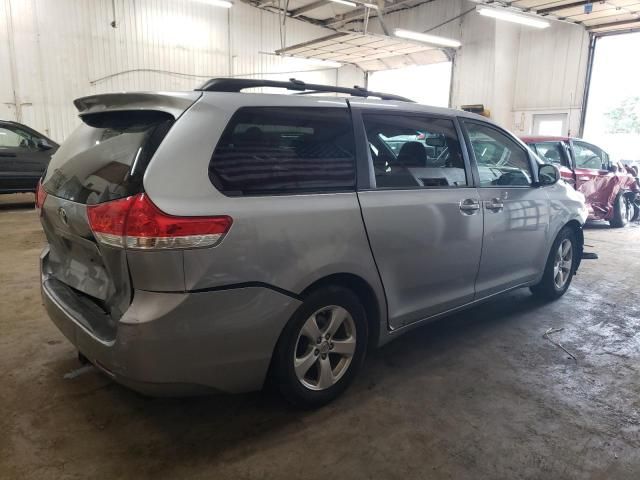 2014 Toyota Sienna LE