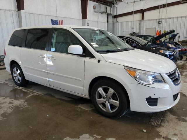 2009 Volkswagen Routan SE