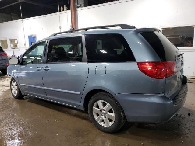 2009 Toyota Sienna CE