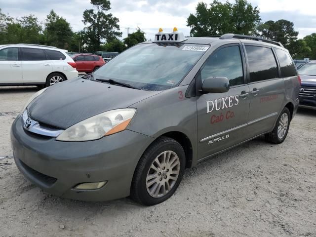 2007 Toyota Sienna XLE