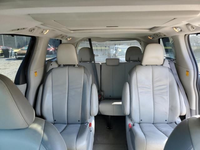 2011 Toyota Sienna XLE