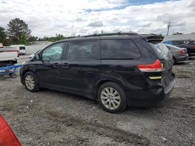 2013 Toyota Sienna LE