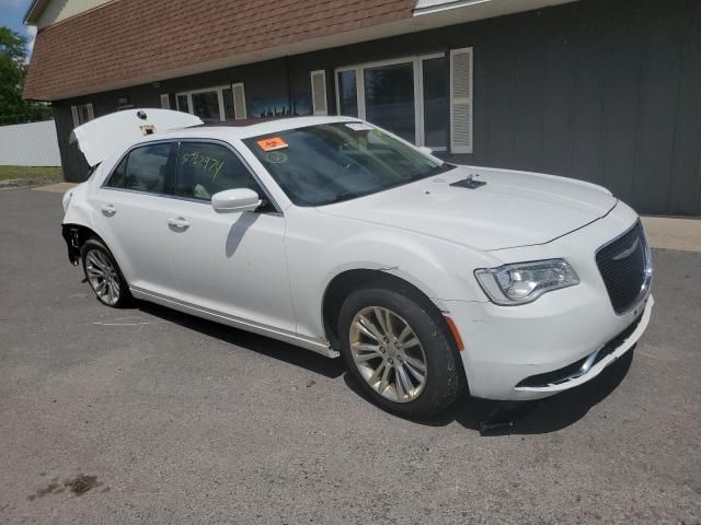 2017 Chrysler 300 Limited