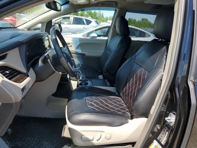 2015 Toyota Sienna XLE