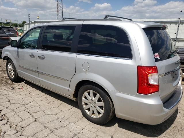 2012 Chrysler Town & Country Touring L