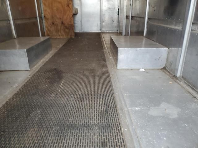 1998 Freightliner Chassis M Line WALK-IN Van