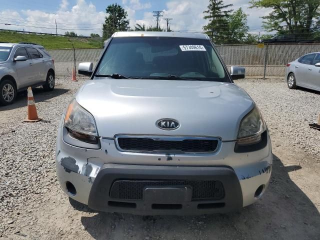 2010 KIA Soul +