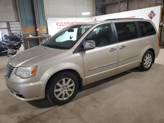 2012 Chrysler Town & Country Touring L