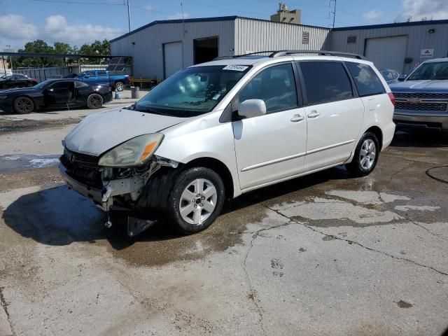 2005 Toyota Sienna XLE