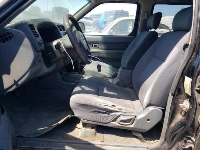 2001 Nissan Frontier Crew Cab XE