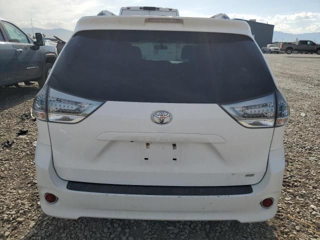 2015 Toyota Sienna Sport