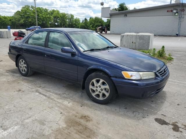 1999 Toyota Camry LE