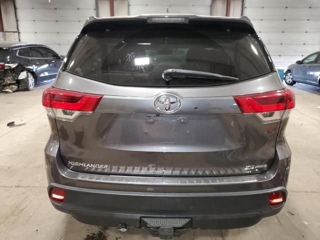 2018 Toyota Highlander SE