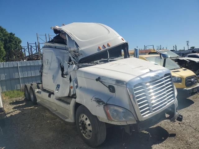 2012 Freightliner Cascadia 125