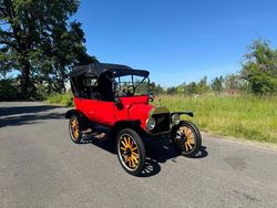 Carros salvage clásicos a la venta en subasta: 1920 Ford 1915 Ford                        Model T