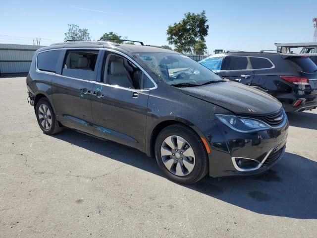 2018 Chrysler Pacifica Hybrid Limited