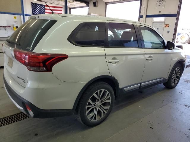 2016 Mitsubishi Outlander SE