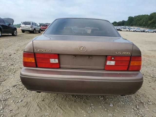 1999 Lexus LS 400