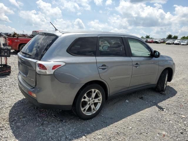 2014 Mitsubishi Outlander SE