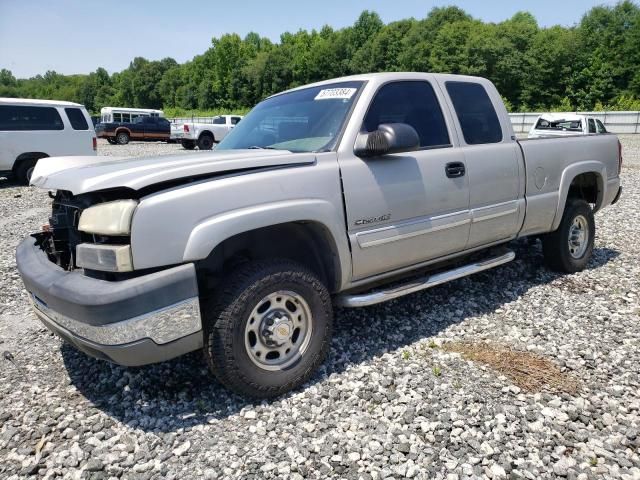 2004 Chevrolet Silverado C2500 Heavy Duty