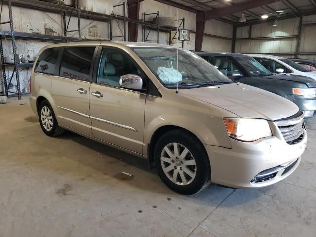 2012 Chrysler Town & Country Touring L