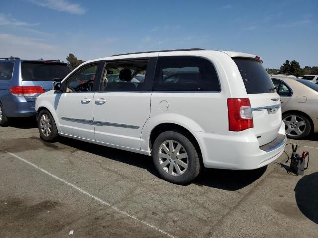 2016 Chrysler Town & Country Touring