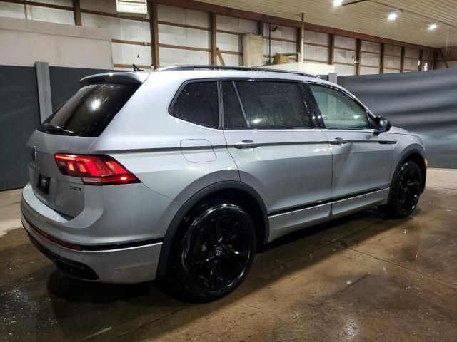 2023 Volkswagen Tiguan SE R-LINE Black