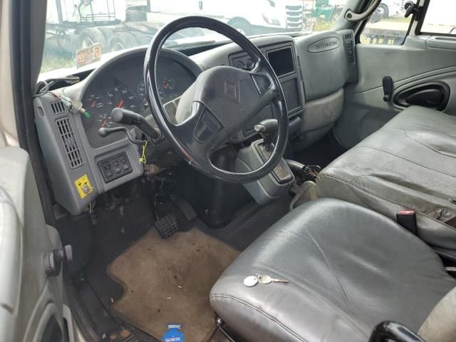 2003 International 4000 4300