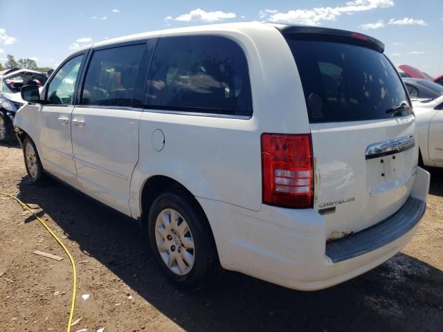 2009 Chrysler Town & Country LX