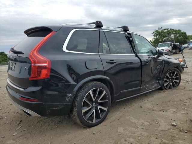 2021 Volvo XC90 T6 Momentum