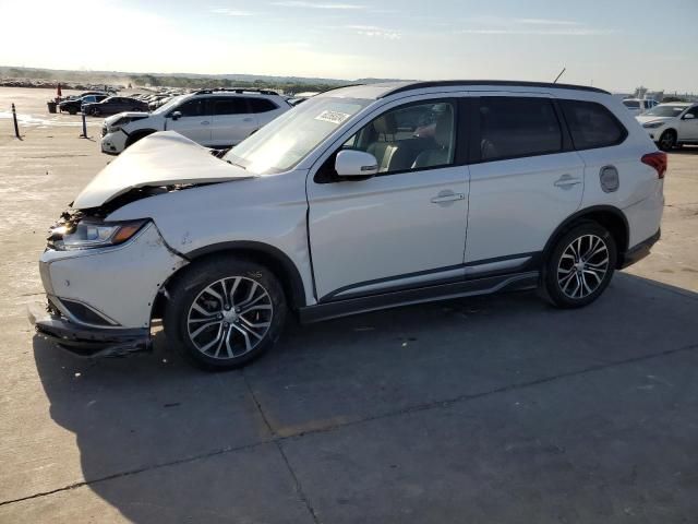 2016 Mitsubishi Outlander SE