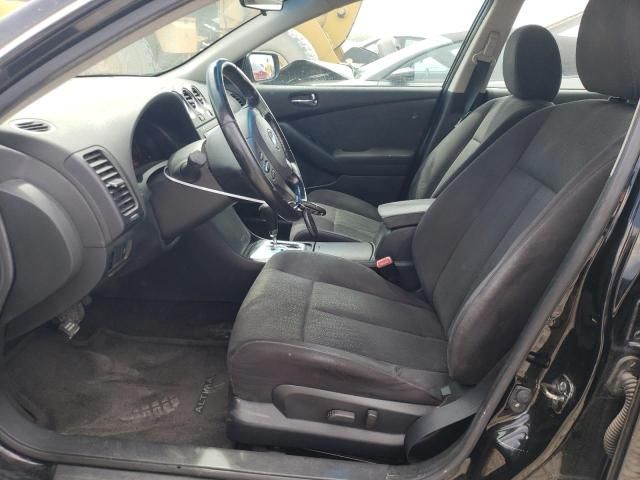 2010 Nissan Altima Base