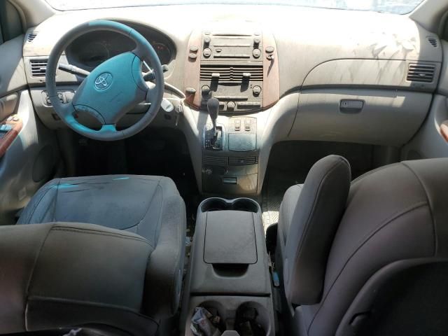 2006 Toyota Sienna XLE