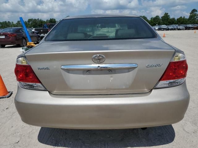 2005 Toyota Camry LE