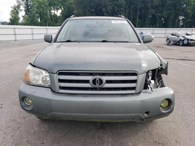 2004 Toyota Highlander Base